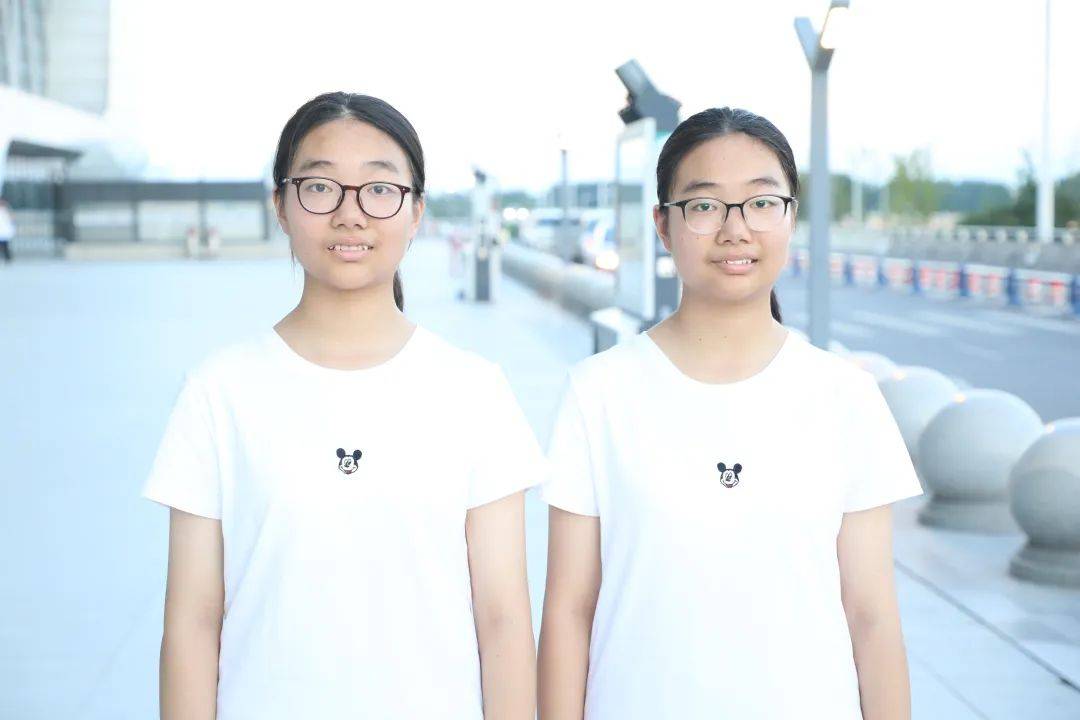 恭喜阜阳这对双胞胎姐妹!