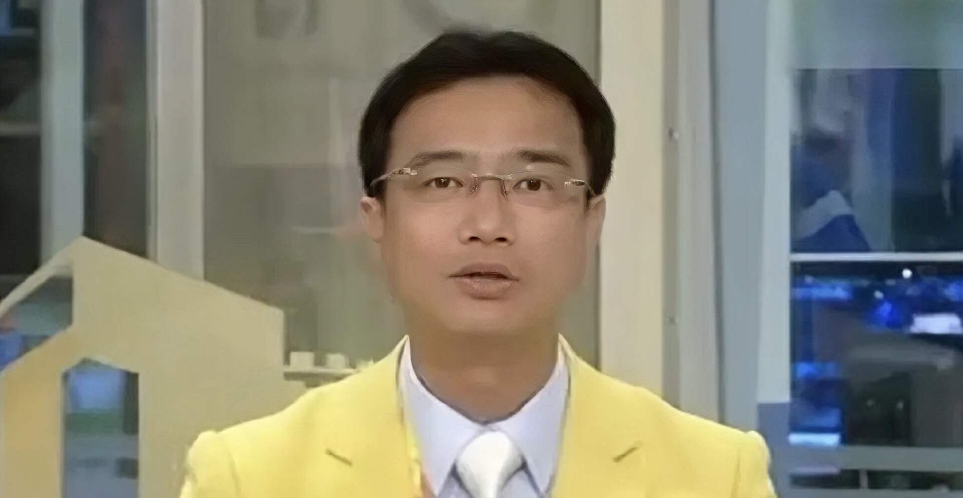 连续工作20小时,只睡觉两小时_钟志光_进行_评述