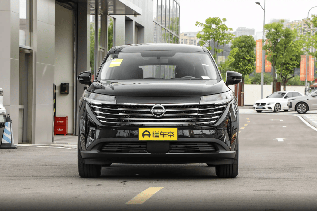 东风日产探陆在终端市场中综合优惠达到了3万元,入门车型的裸车价格更