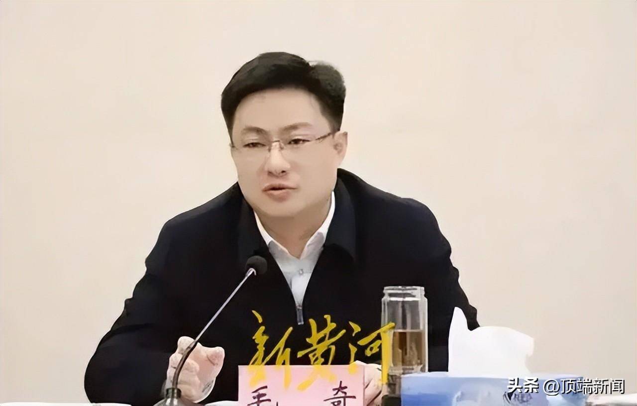 李佩霞父亲再次发声：我不知道女儿状况，她丈夫发声的消息是假的