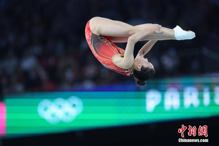 女子蹦床:朱雪莹名列第四