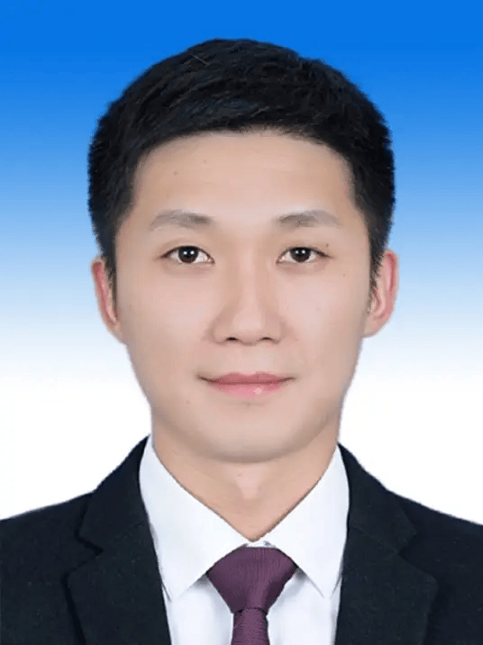 黄来兴早期在台山市工作,历任台山市公安局水步派出所