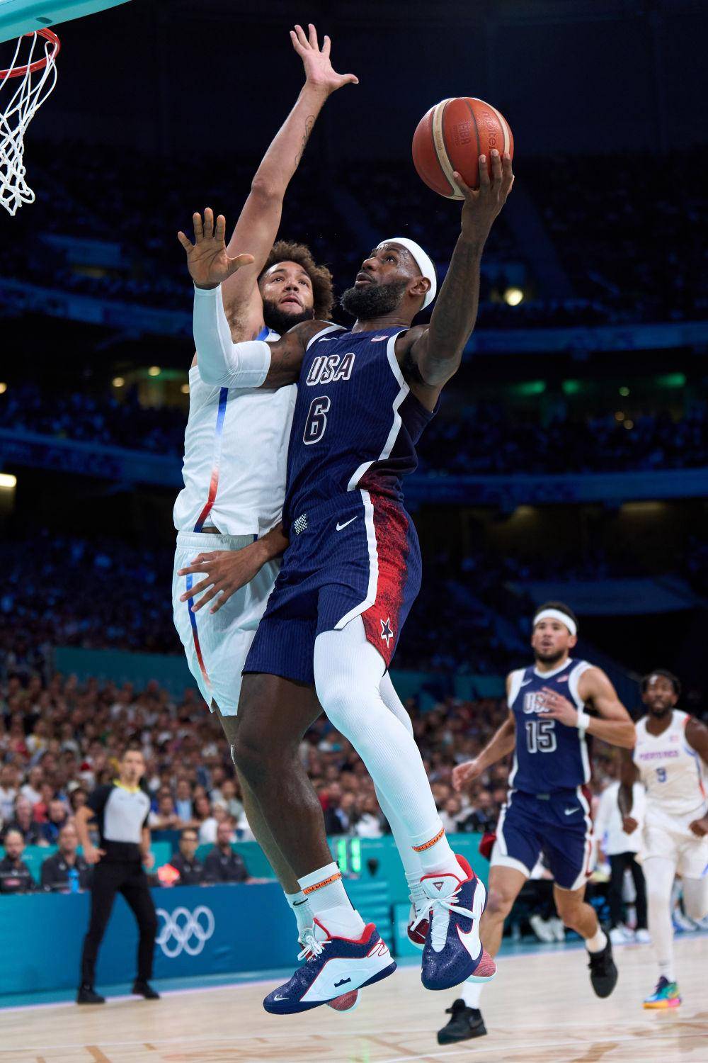 巴黎奥运会|篮球综合:中国女篮大胜保留晋级希望 男篮八强产生