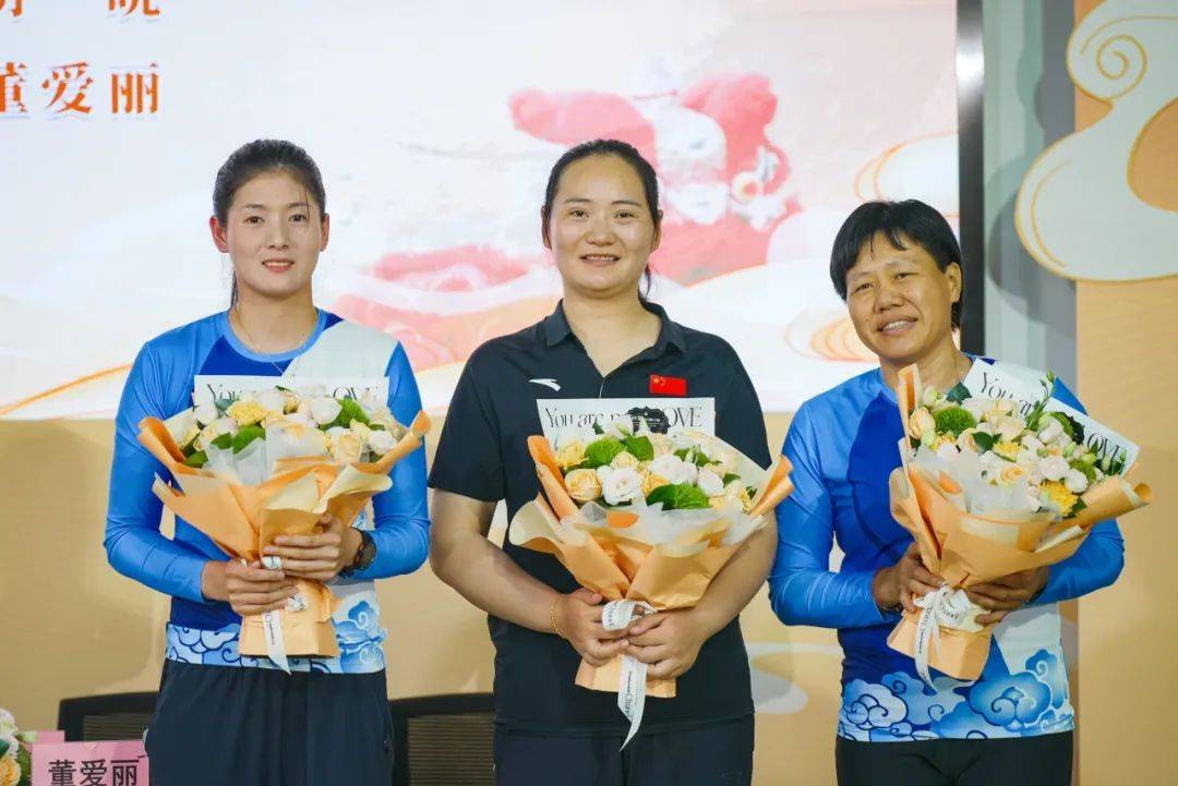 "激流勇争先 庭院味传承"——九江女子龙舟队夺冠主题分享暨家庭烹饪