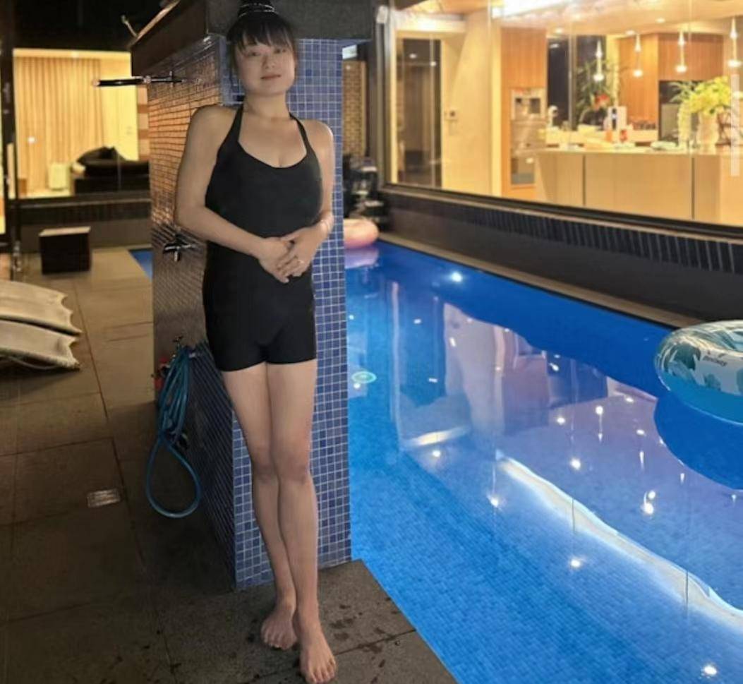 首演综艺!陈嘉佳减重上百斤后人气急升,却因皮肤松垮被指吓人