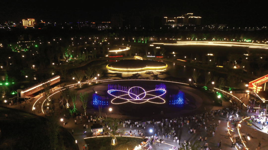 天长夜景图片