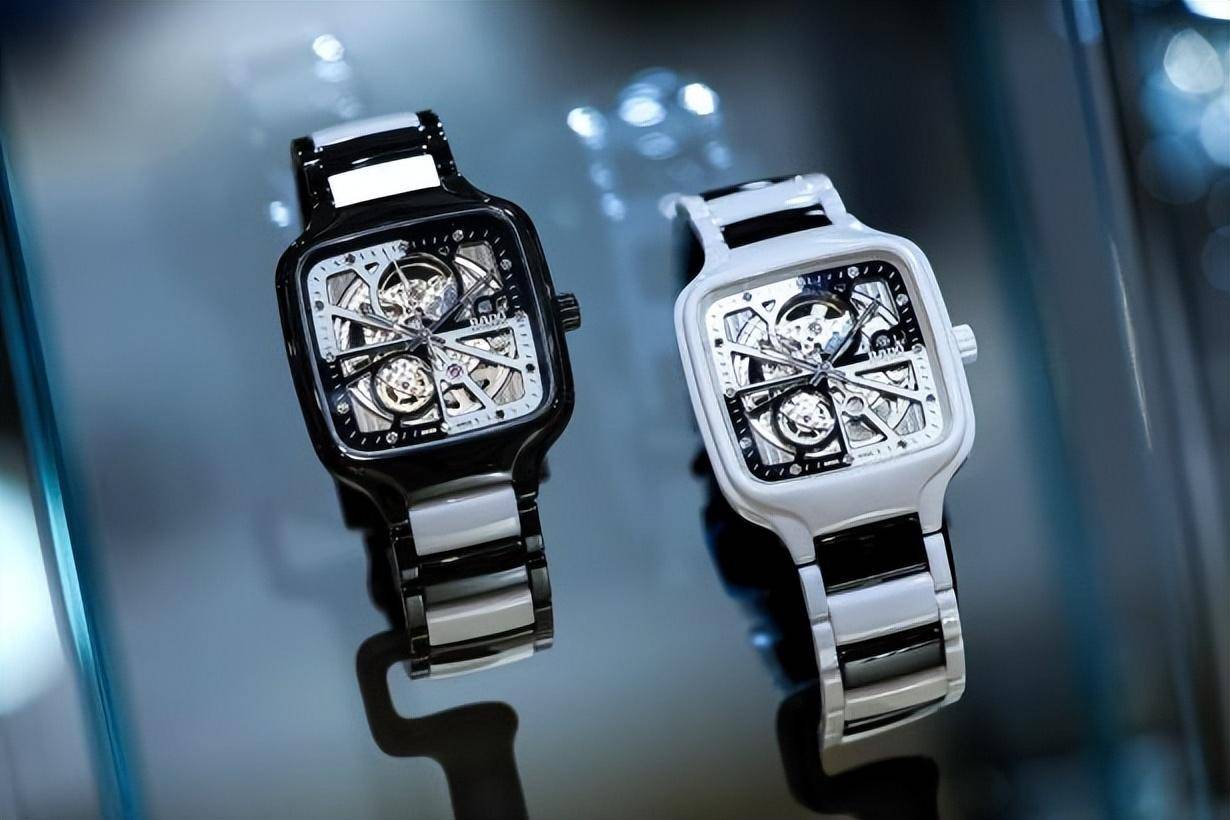 rado瑞士雷达表携全新真我无极黑白启幕全新快闪空间