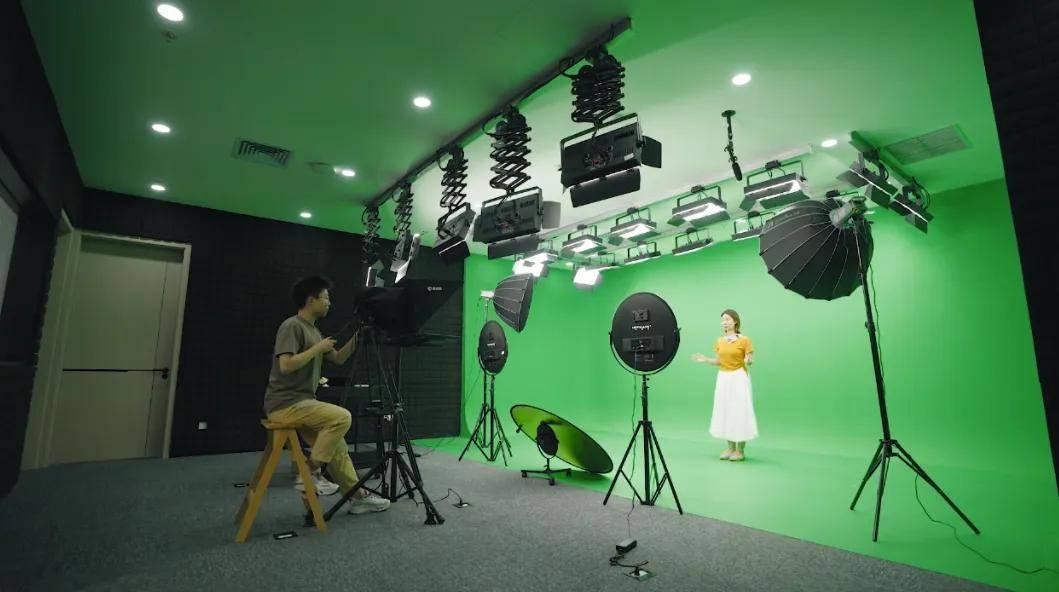 抖音虚拟翻唱女生版_虚拟抖音女_抖音上的虚拟女友