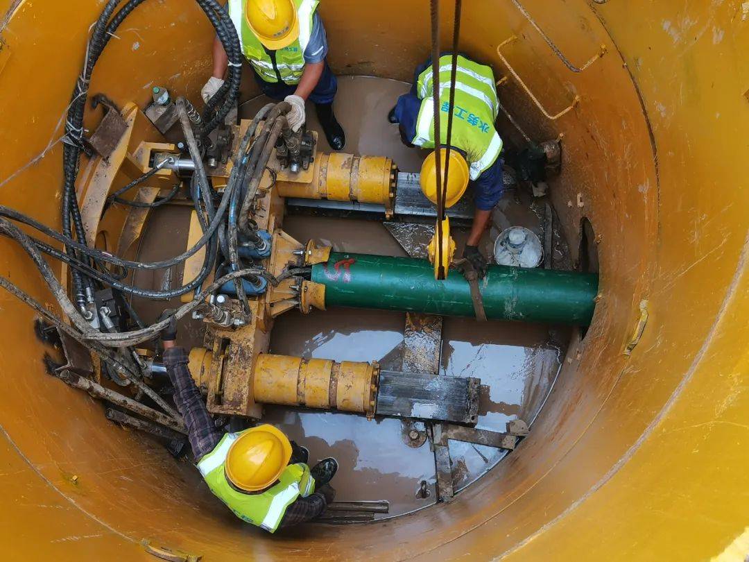 新兴铸管dn200微顶管在郑州成功应用