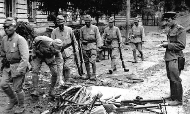 1945年8月9日苏联红军出兵中国东北后,势如破竹,摧枯拉朽,关东军难以