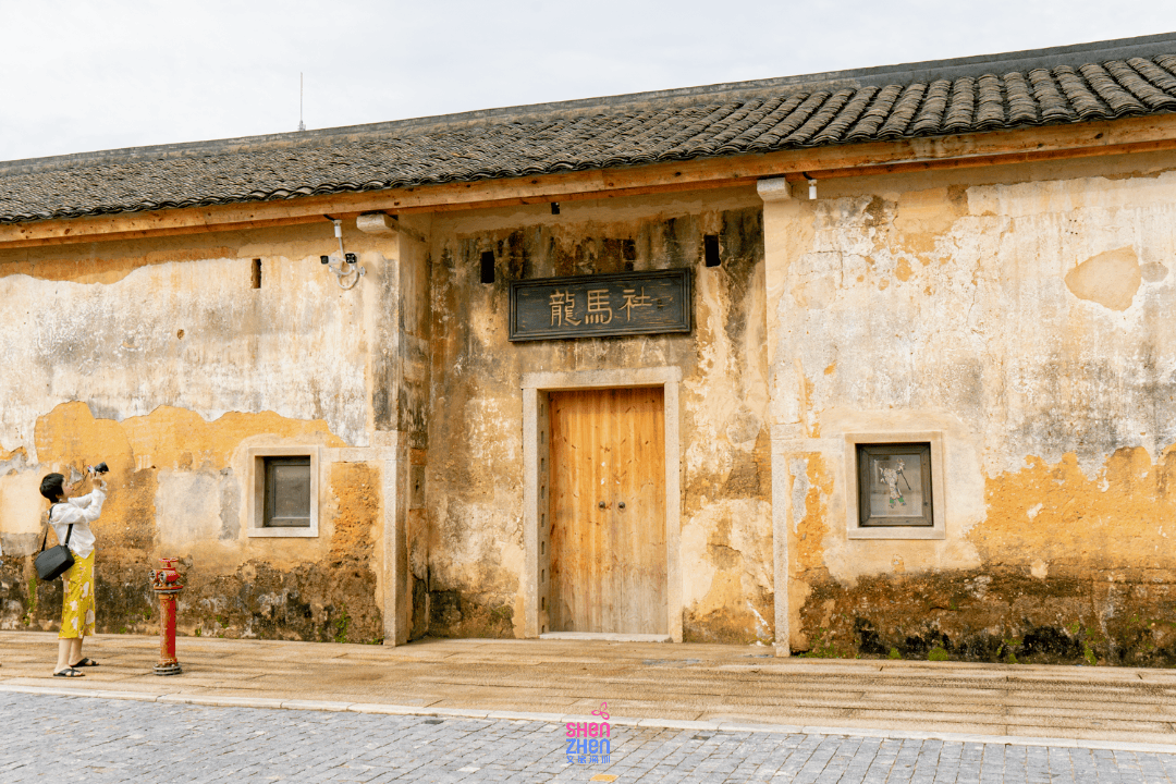 深圳有戏马峦山脚下的戏剧谷可能会偶遇张国立