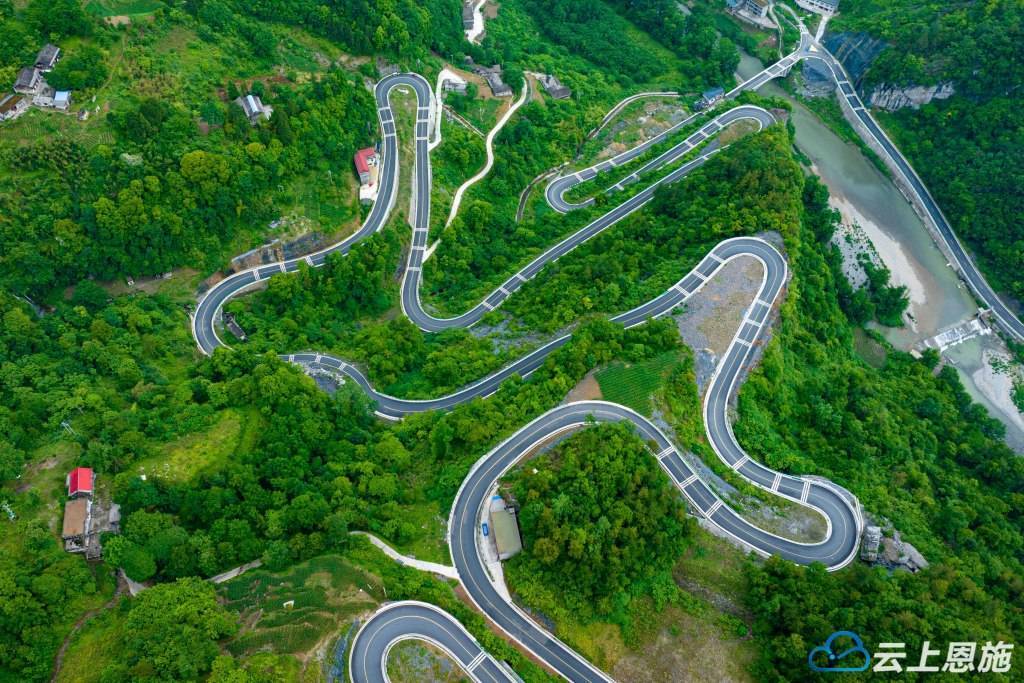 【组图】建始:大道如虹逐梦行