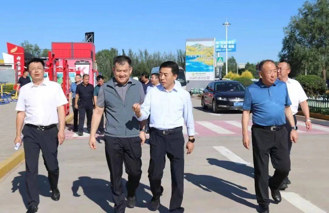 张晓兵到内蒙古交通集团调研