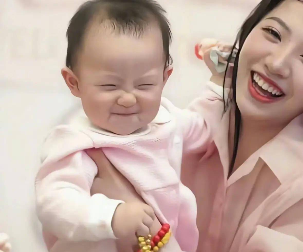 8月28日,一位名为"梁音梦"网友在雪梨吸毒相关话题下发文爆料,称王