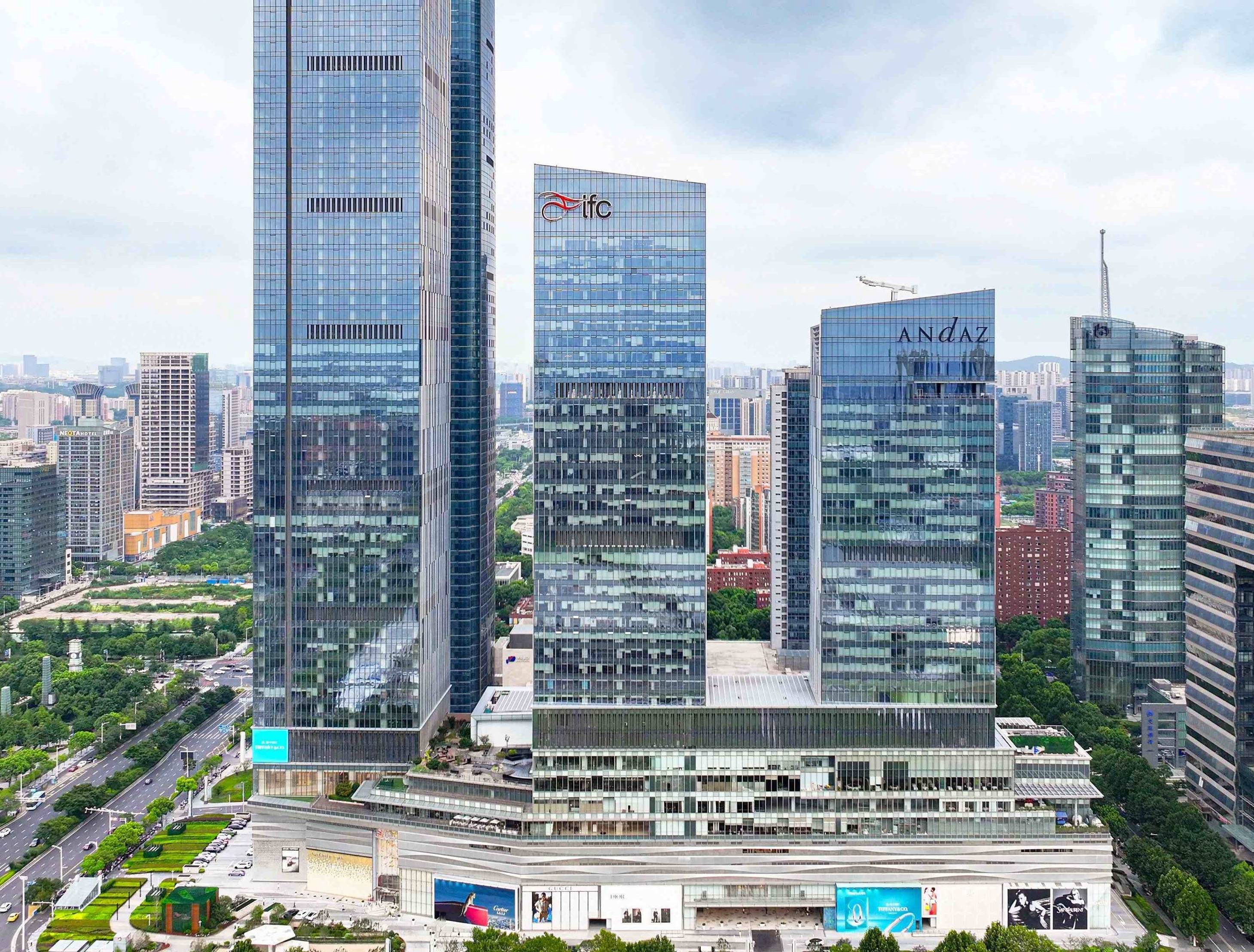 新鸿基地产2024财年盈利190亿港元,未来10个月有多个住宅项目面市