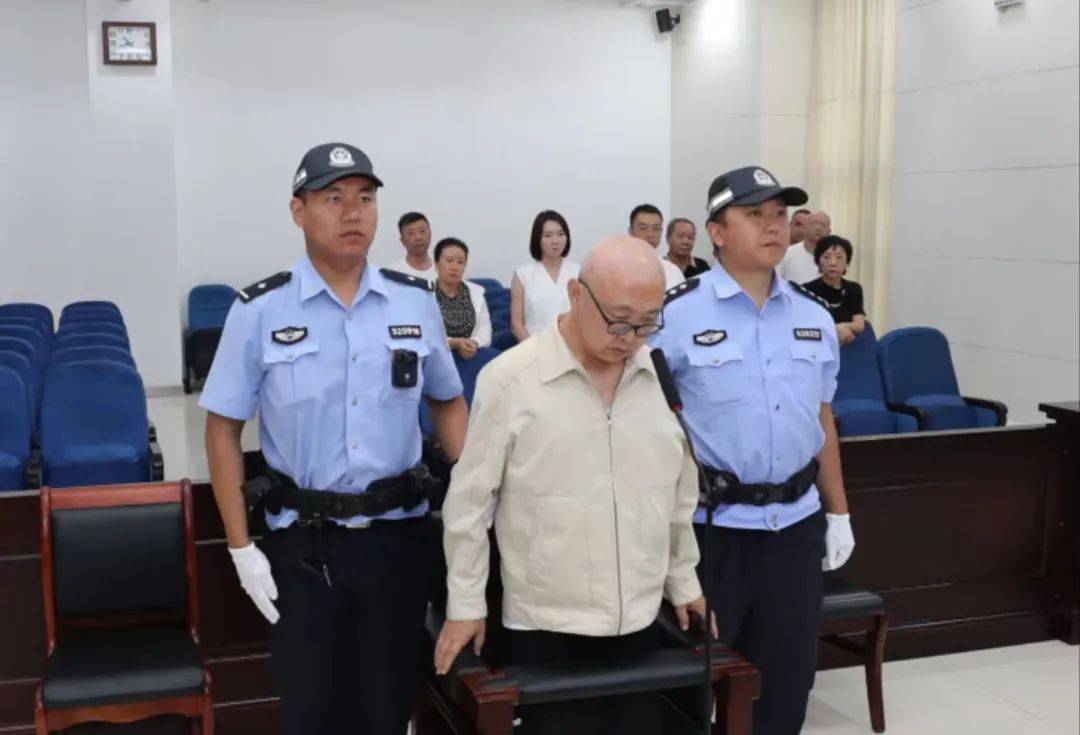 张鹏认罪认罚,获刑11年_被告人_部分_遵义市
