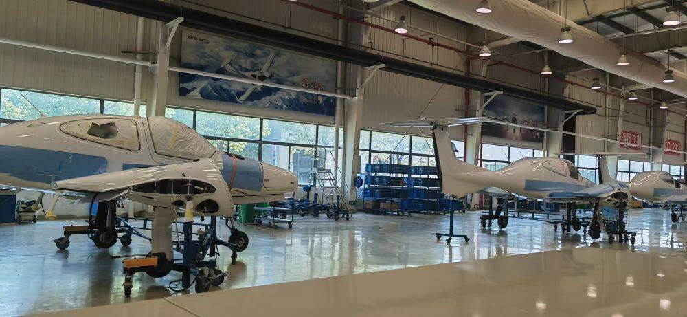 低空经济观察|走进航空小镇,看低空经济迎风飞翔 低空经济观察|走进航空小镇,看低空经济迎风飞翔