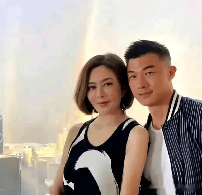 关之琳:在爱情中追寻幸福的脚步_爱的_感情_男友