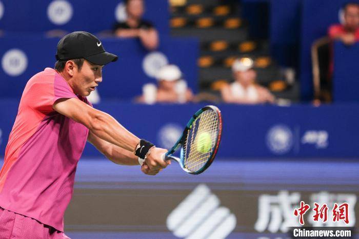 ATP成都網(wǎng)球公開賽：商竣程晉級八強 穆塞蒂首秀獲勝