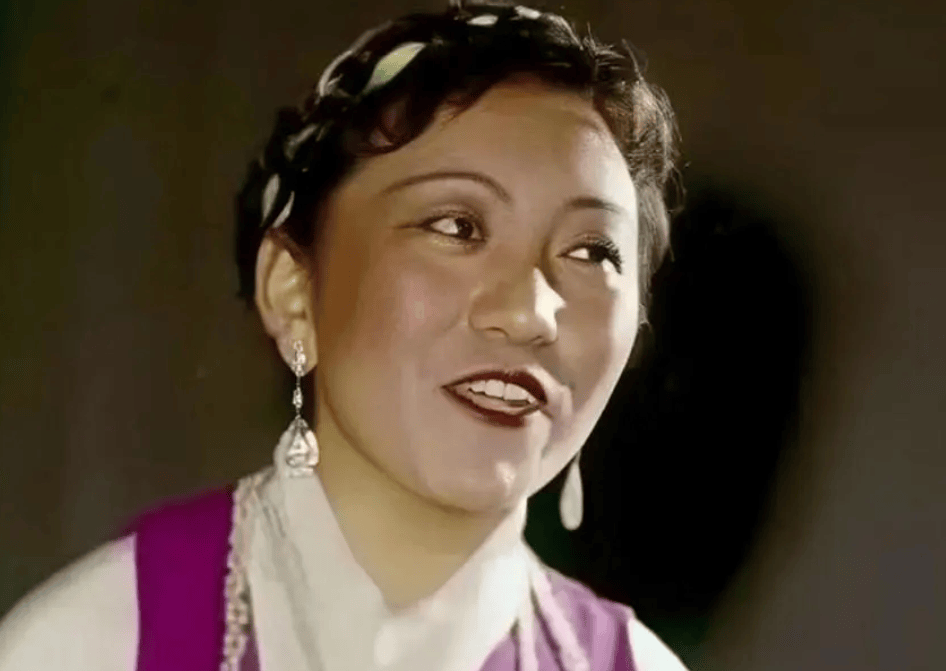 人民艺术家才旦卓玛,嫁大6岁军官丈夫,晚年却白发人送黑发人!