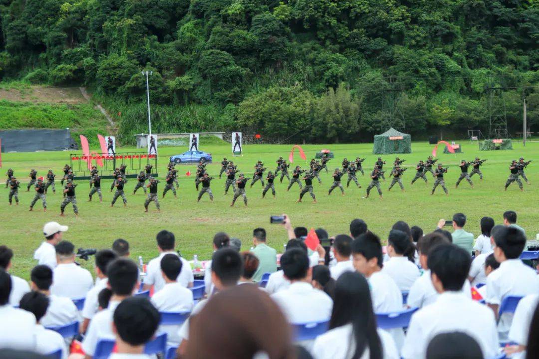 梦想南部战区权威发布主编:孙炳祥 编审:汪尚建 责编:张姝琪实习编辑