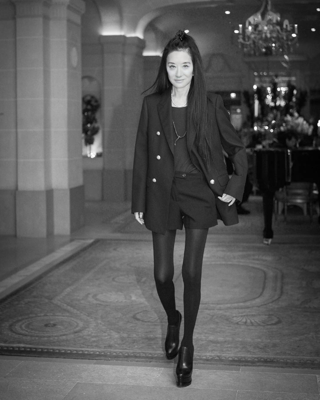 王薇薇的前男友:抛弃比自己大36岁的婚纱女王,娶了华裔美女富豪