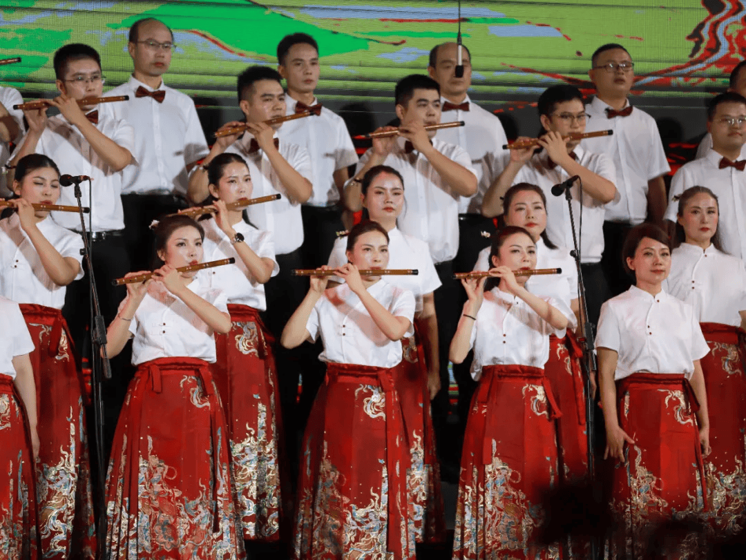 玉屏侗族自治县举办"我与祖国共奋进·侗听玉屏谱新篇"歌唱比赛