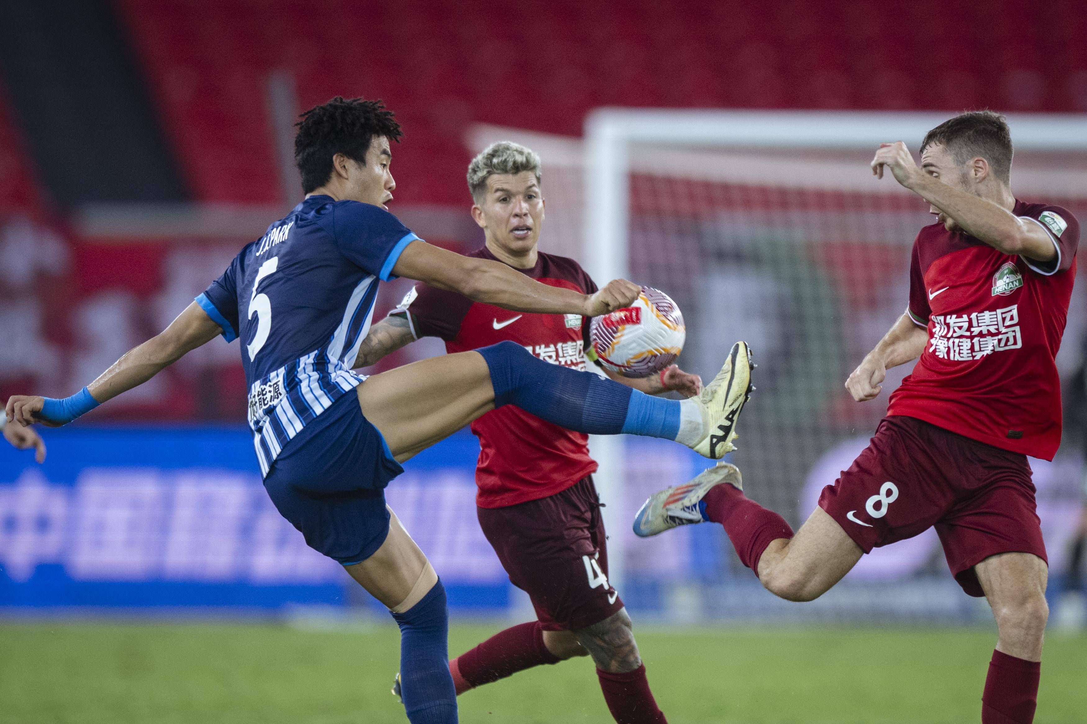 中超:武汉三镇胜河南俱乐部酒祖杜康