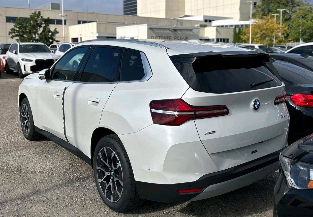 新一代宝马x3实车曝光,国产计划敲定