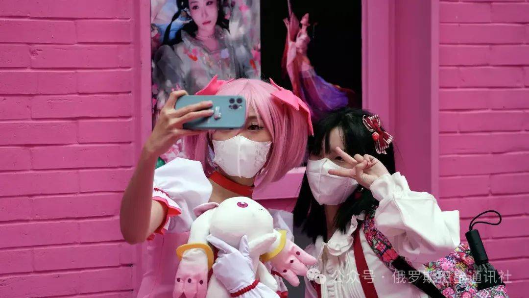 “Cos委托”流行:年轻人为何受到其吸引?_单主_角色_袁基