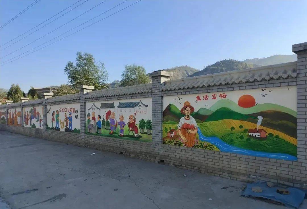 通俗易懂乡村文化墙 引领乡风文明新风尚