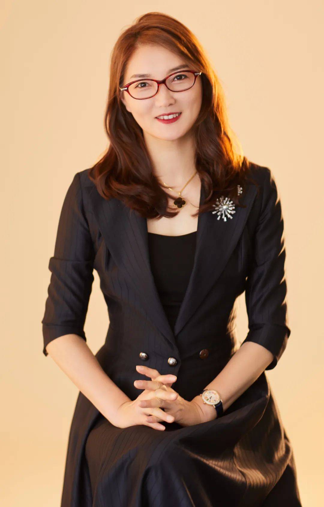 颜值与实力并存!温州这位女老板掌管一家上市企业