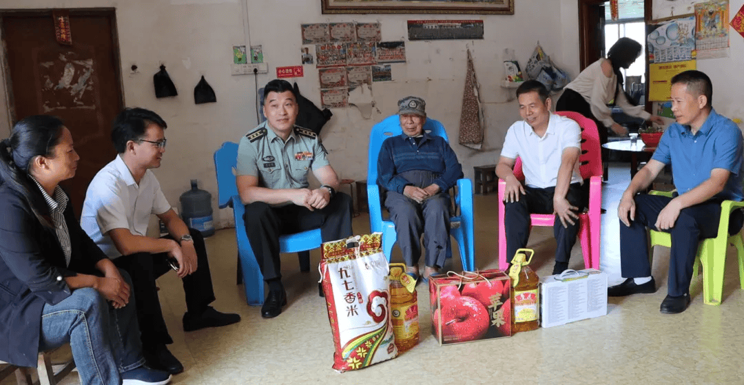 【我们的节日61重阳】忻城县四家班子领导开展重阳节慰问活动