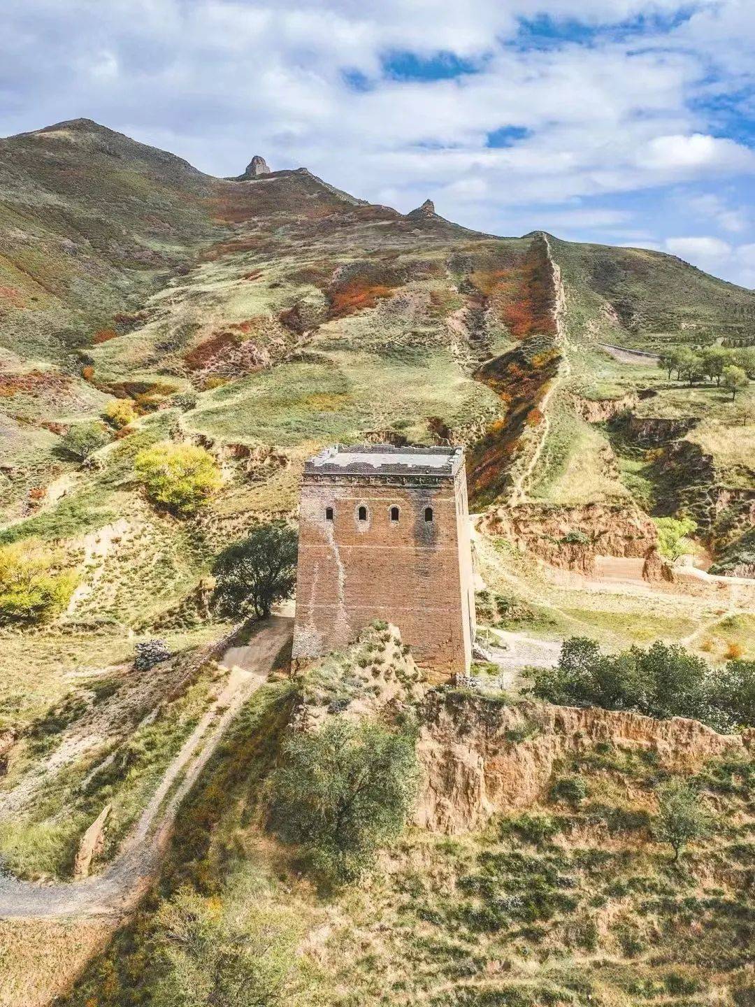 山西摩天岭风景区位于山西省大同