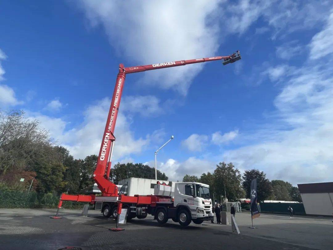 最大高度达100米！Ruthmann推出全新“天空女王”Steiger T 1000 HF_客户_设备_亮点