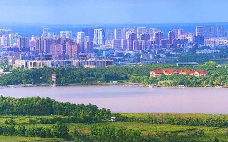 佳木斯,是什么颜色的?