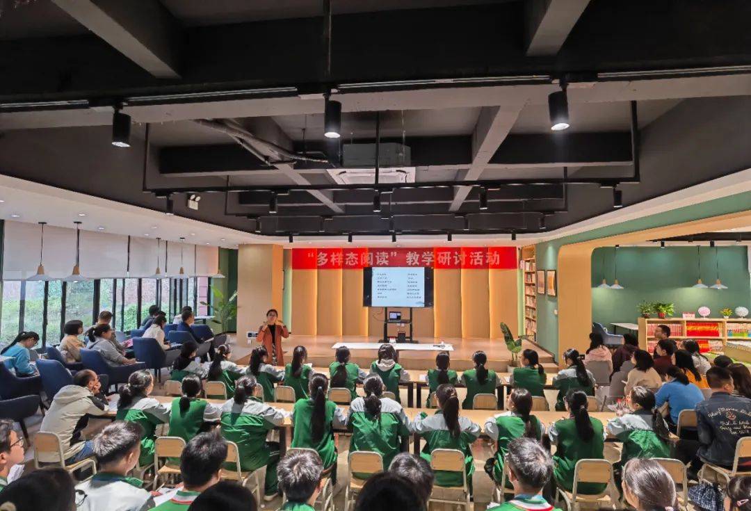赤水市第三中学党总支副书记,校长袁金表示:"学生们在校内就可以实现