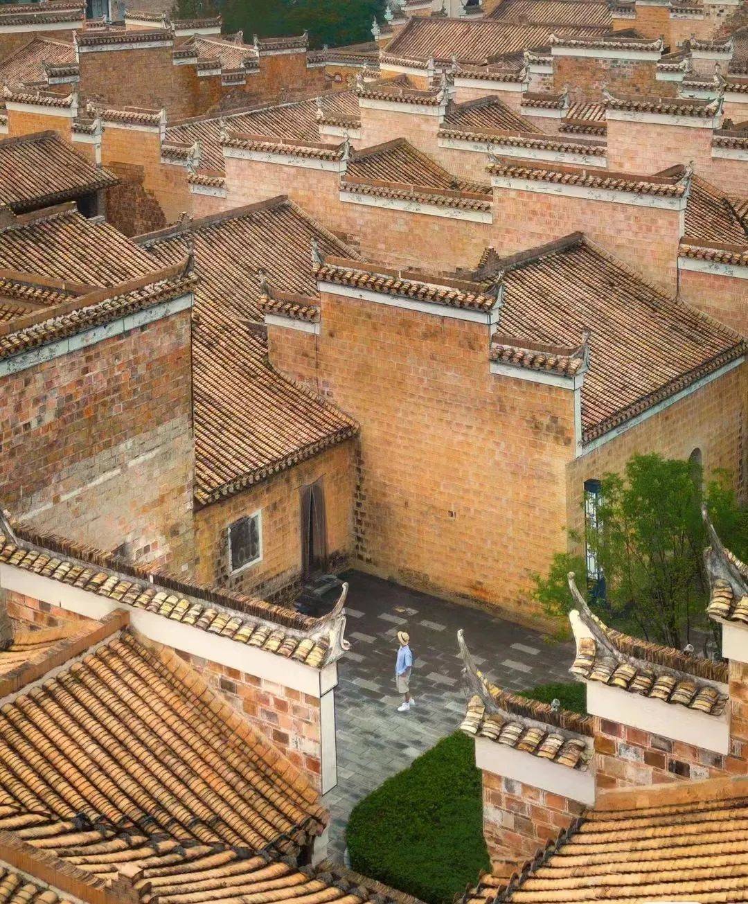 万载古城丨焰火映照下的古色古香