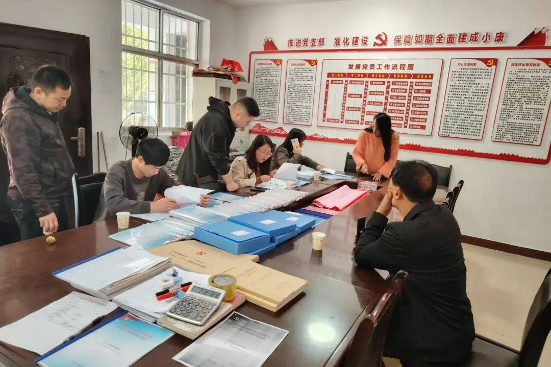 狠抓落实,全力以赴推动巩固拓展脱贫攻坚成果同乡村振兴有效衔接工作