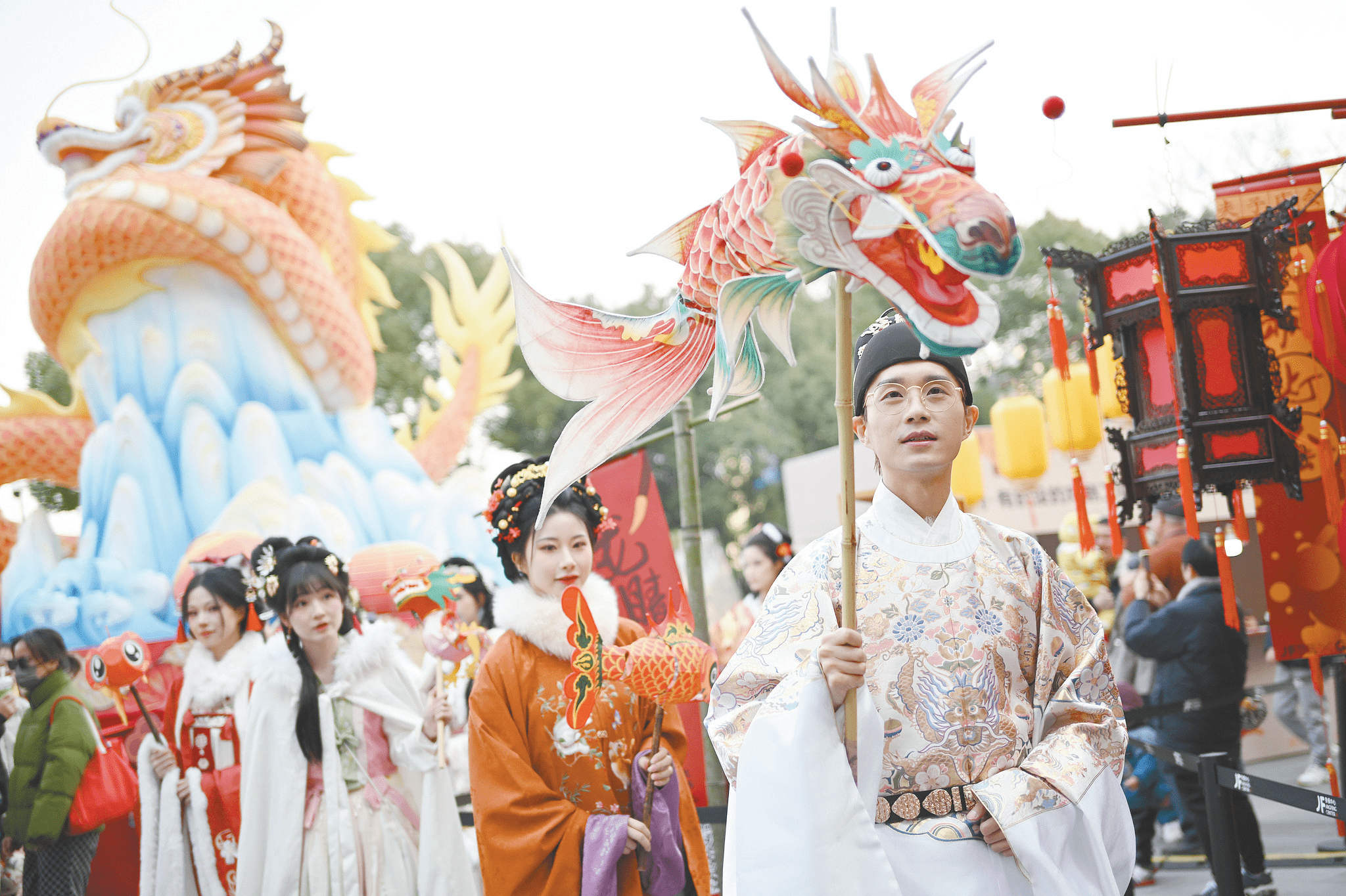 服饰里的中国服装皮尔·卡丹王永进