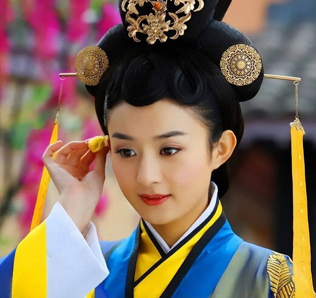 赵丽颖今年"杀疯了"