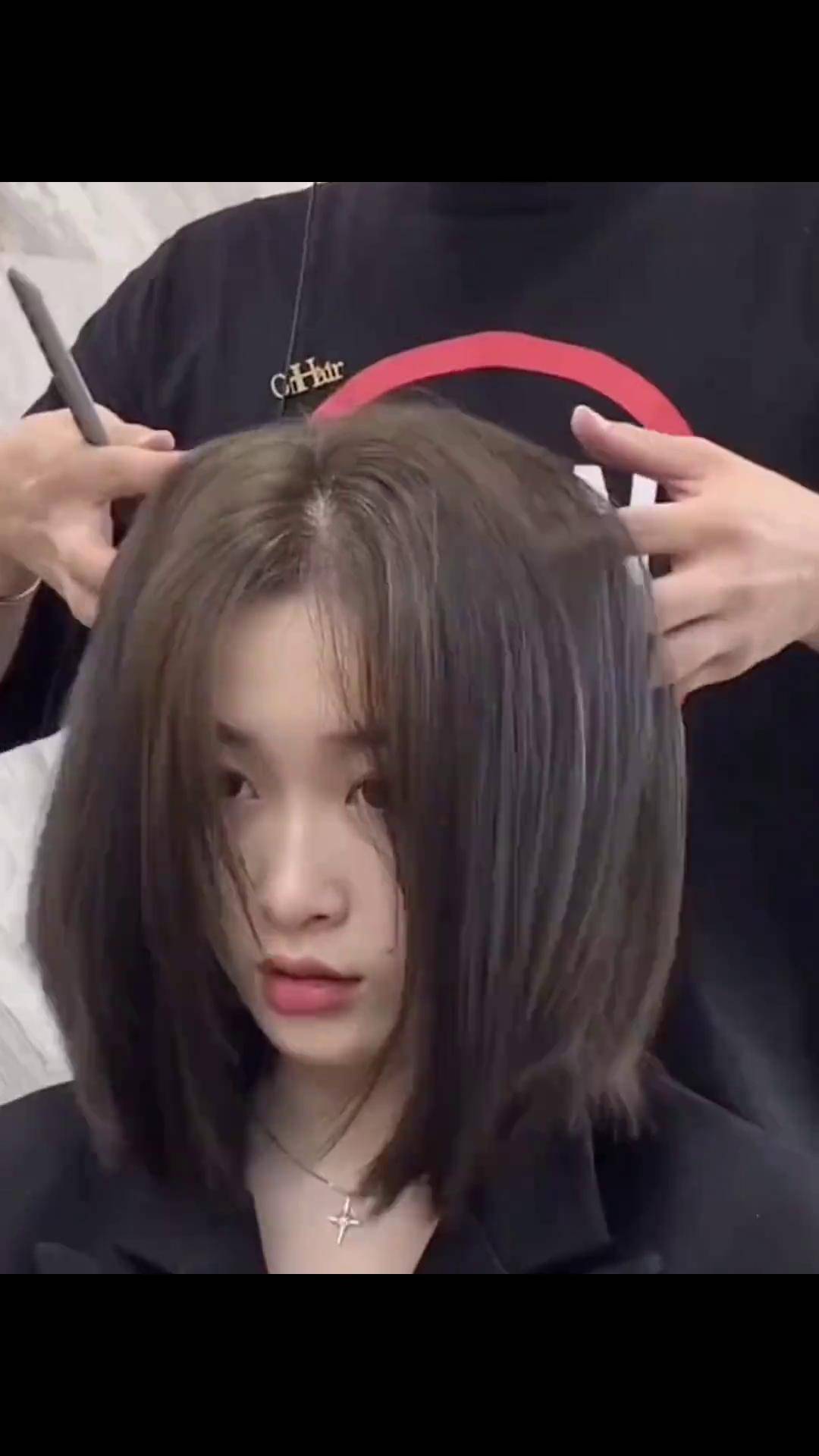 北京发型设计 显白发色 减龄锁骨发 女士减龄短发推荐 减龄发型