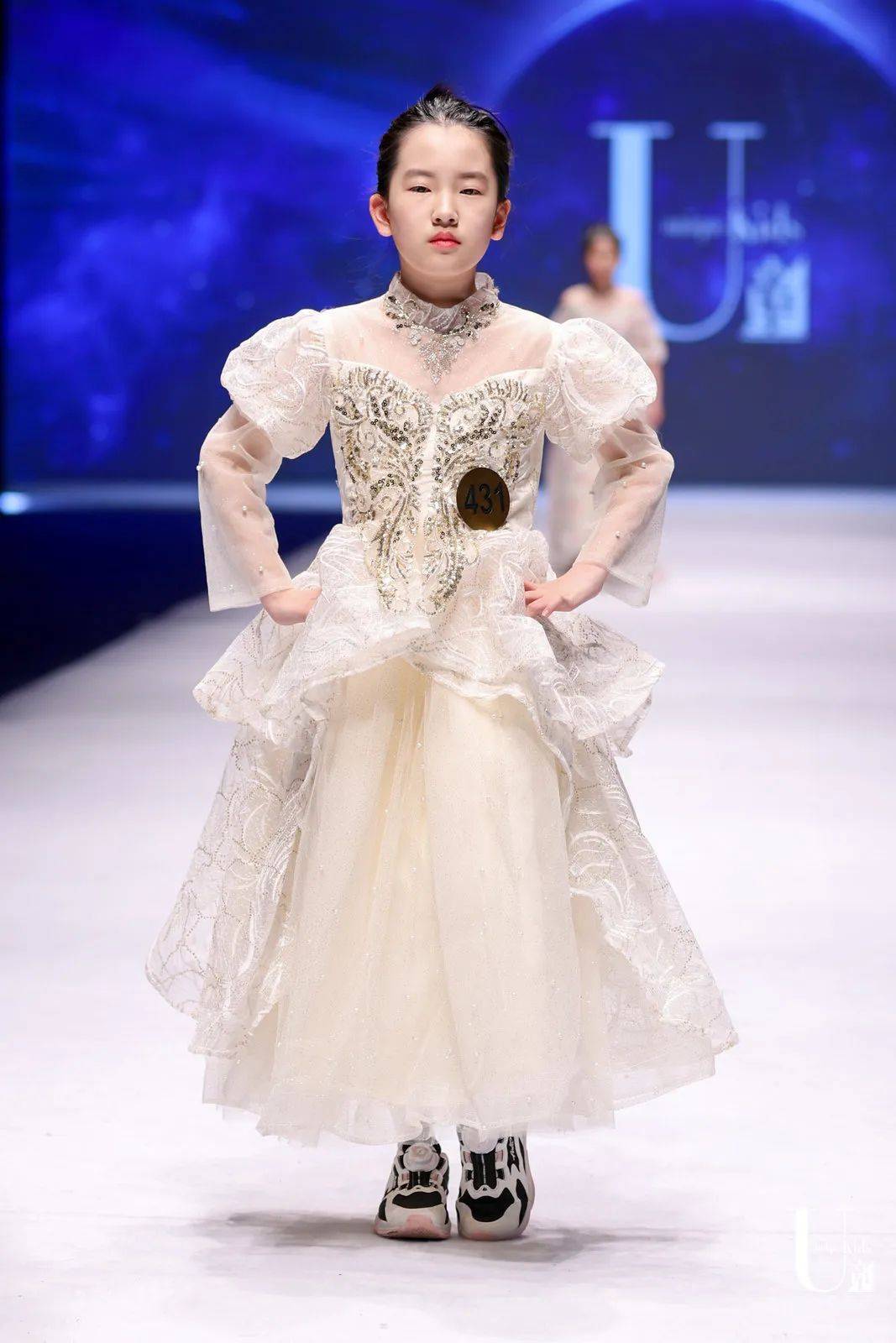 李忻熠 | 上海国际时尚少儿模特全国形象大使官宣