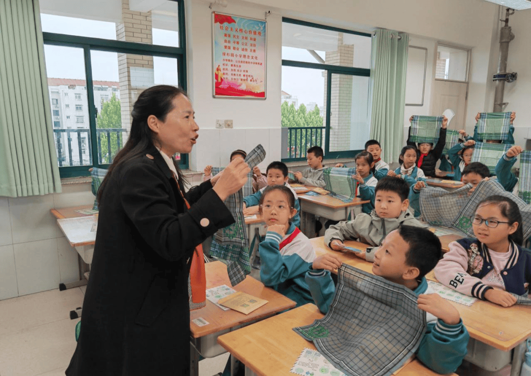 鲁山小学空调维修电话(鲁山海尔空调售后服务电话是多少)