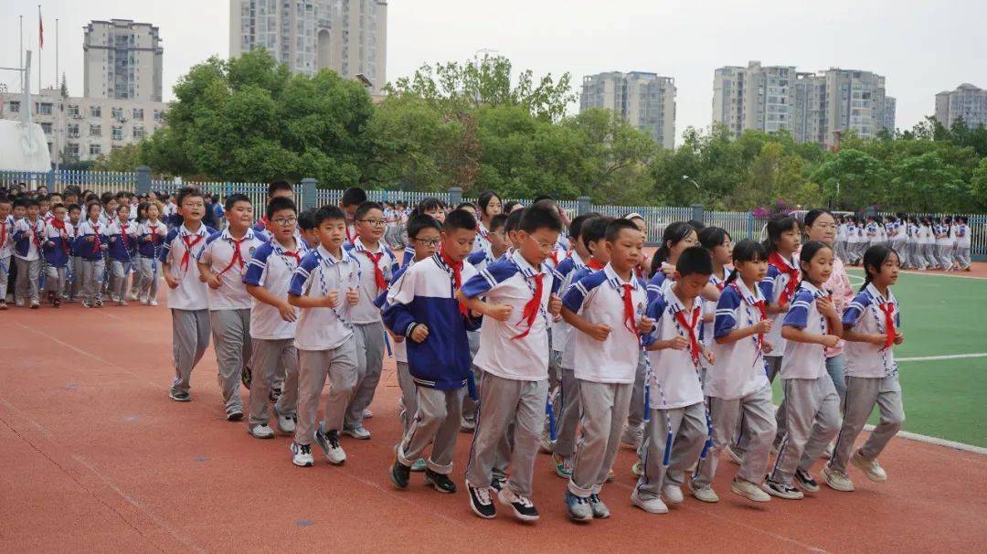 安居育才中学遂宁图片