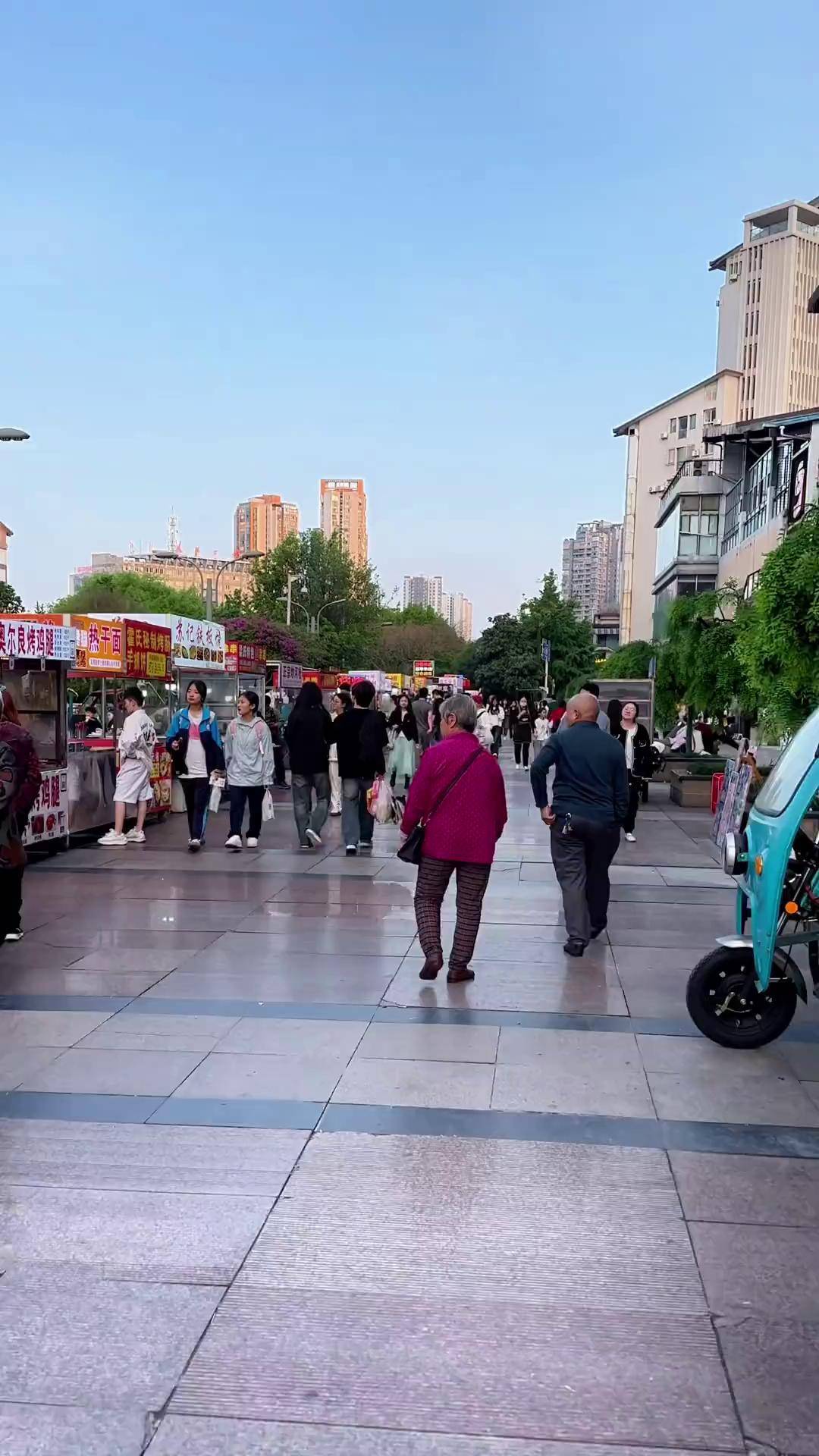 原以为渝西广场已经够便宜啦!