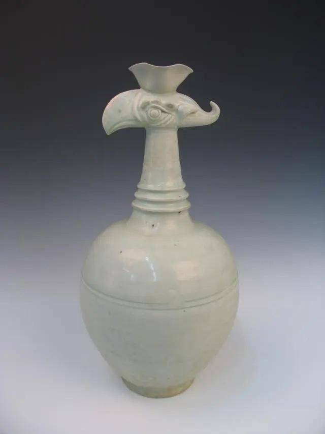 这件瓷壶静静美了700多年，宋代青白釉花口凤首壶的传奇之旅_搜狐网