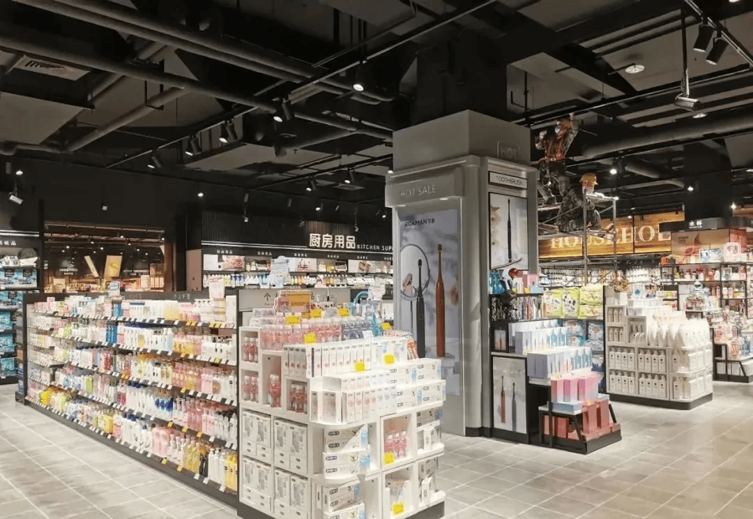 胖东来端头商品陈列!