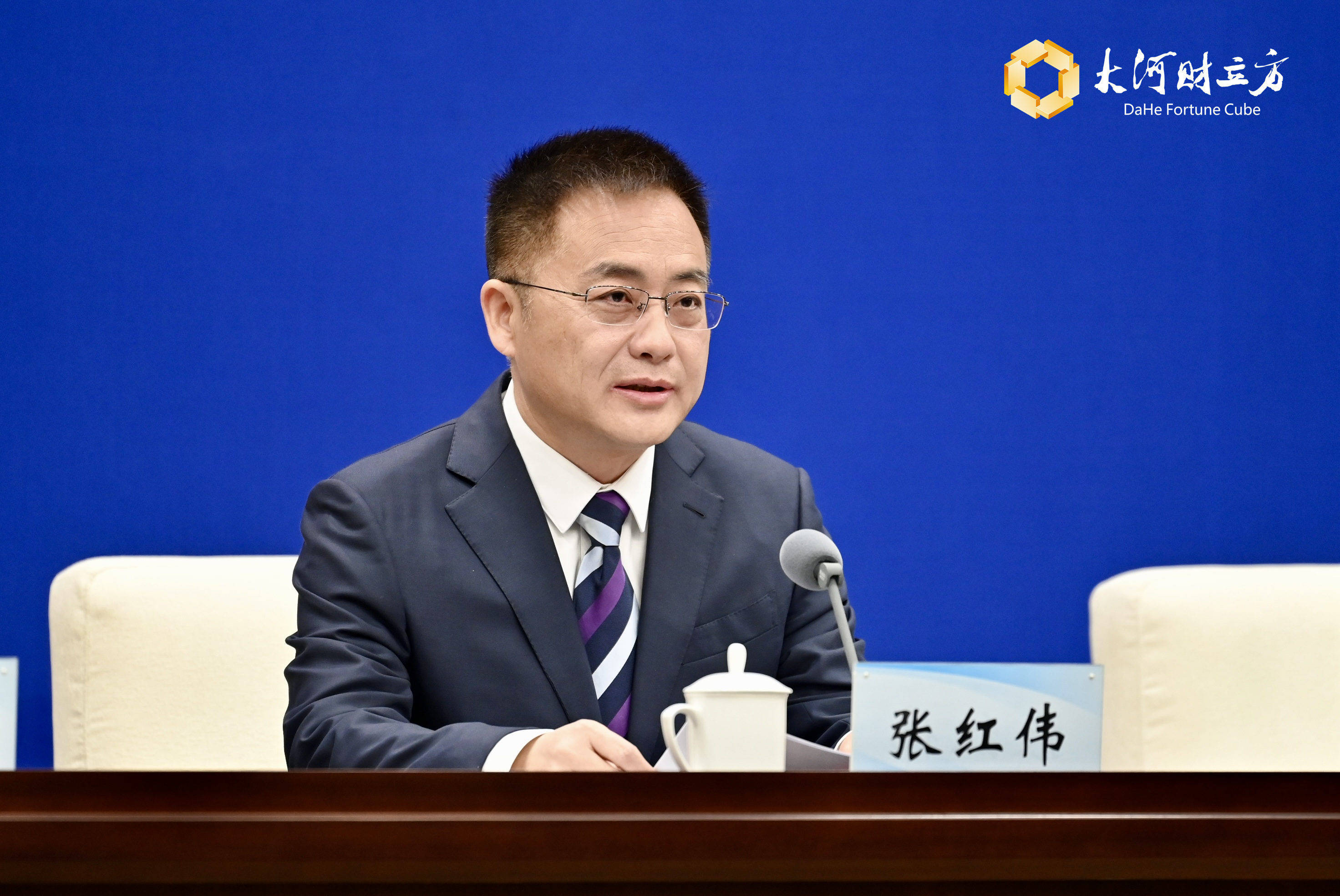 第八场新闻发布会在郑州召开,开封市委常委,常务副市长张红伟出席并