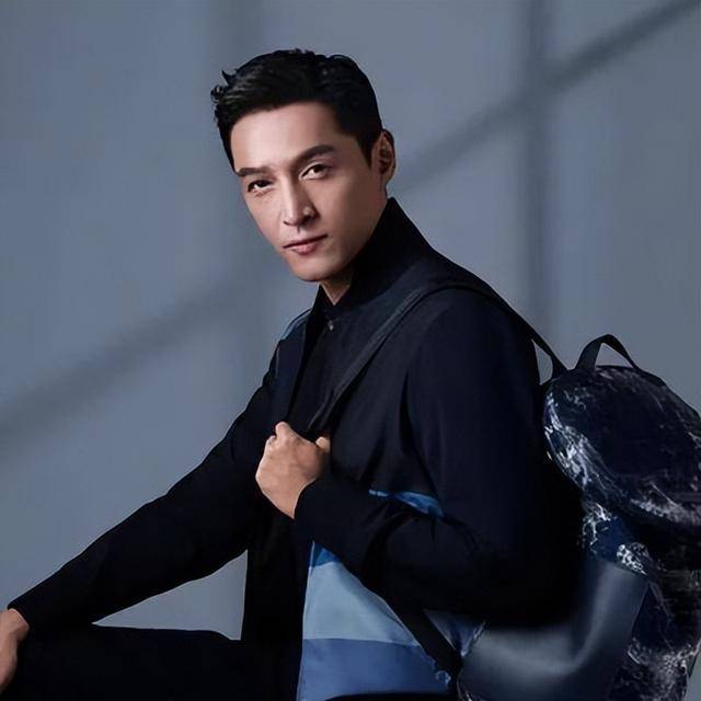 男神胡歌,任正非曾用12个字评价:始于颜值,陷于才华,忠于人品